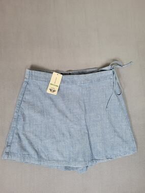 Dockers Women's Mid Rise Mini Skort Size 31 Waist